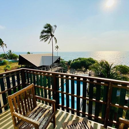 Saprin Beach Resort อุสเวตาเกอิยาวา ภายนอก รูปภาพ