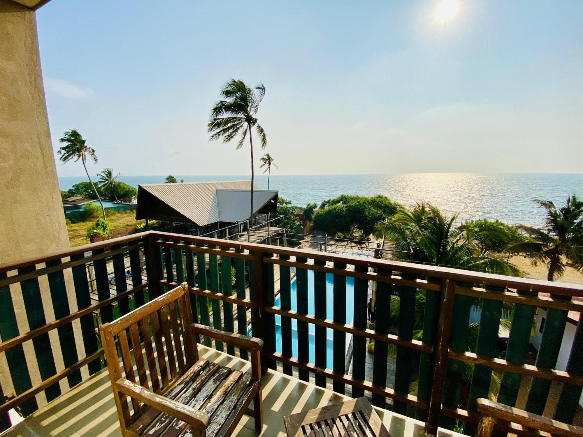 Saprin Beach Resort อุสเวตาเกอิยาวา ภายนอก รูปภาพ