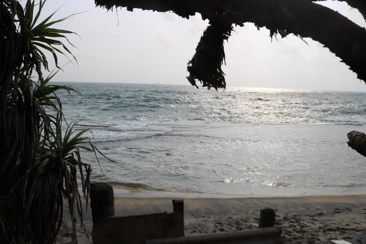 Saprin Beach Resort อุสเวตาเกอิยาวา ภายนอก รูปภาพ