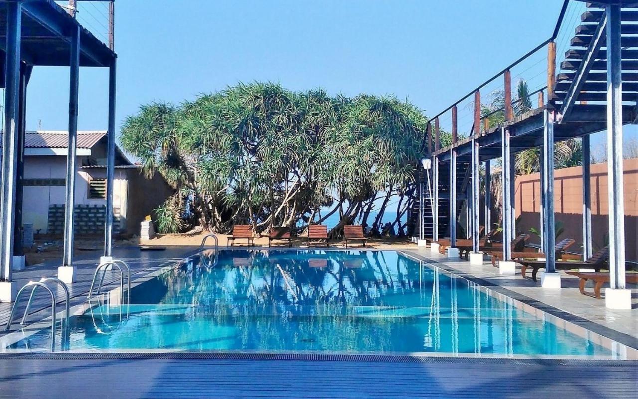 Saprin Beach Resort อุสเวตาเกอิยาวา ภายนอก รูปภาพ